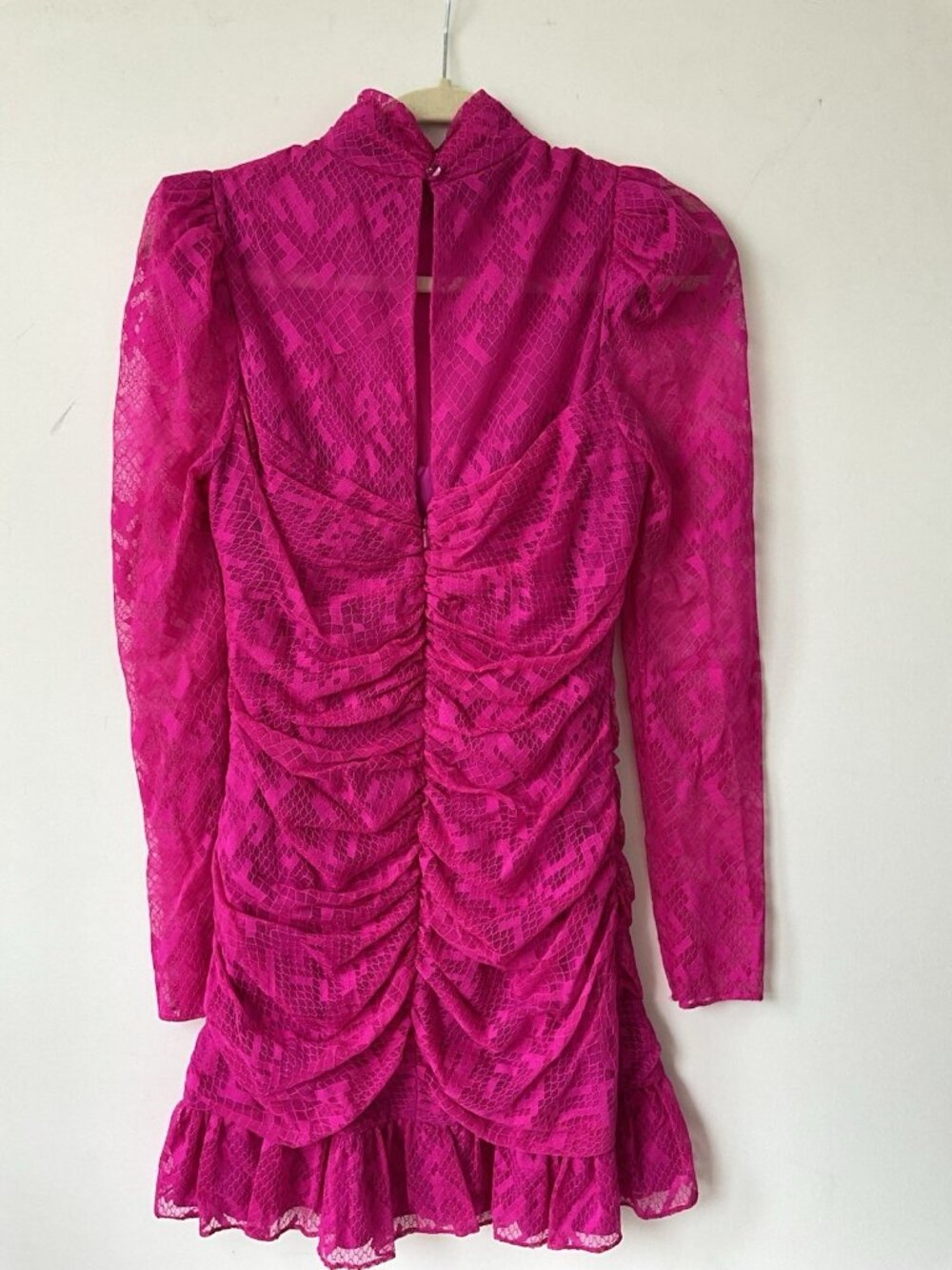 Saylor Darcy Ruched Mini Dress Pink Lace Long Sleeve Bodycon Ruffle Hem Size M - Picture 4 of 5